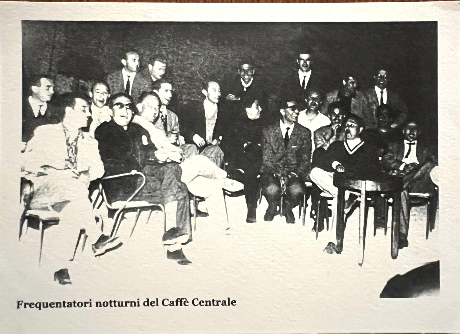 CLIENTI CAFFE CENTRALE - SU DI NOI